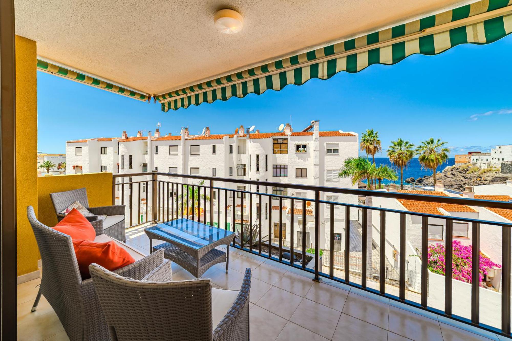 Family Apartment With 3 Bedrooms And Balcony Near Los Gigantes And Ocean Puerto de Santiago  Exterior photo