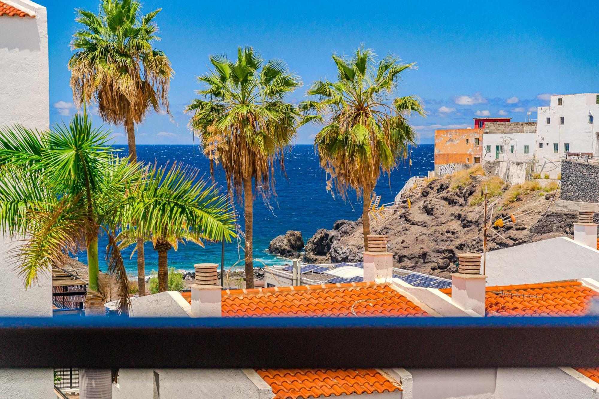Family Apartment With 3 Bedrooms And Balcony Near Los Gigantes And Ocean Puerto de Santiago  Exterior photo